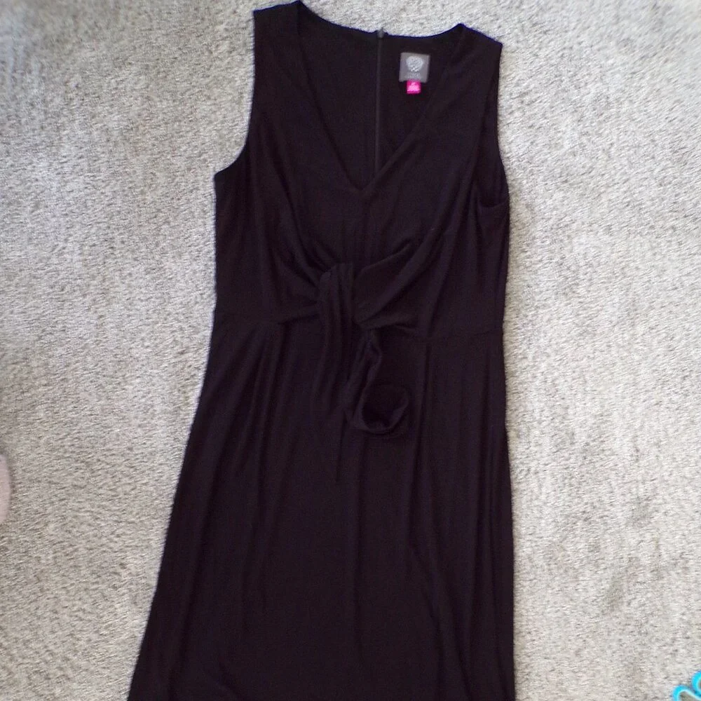 Vince Camuto black knot front midi dress 12 Minimalist